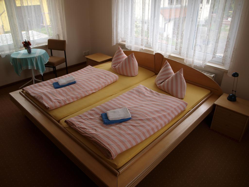Die Frohliche Einkehr Pension Siebenlehn Kamer foto